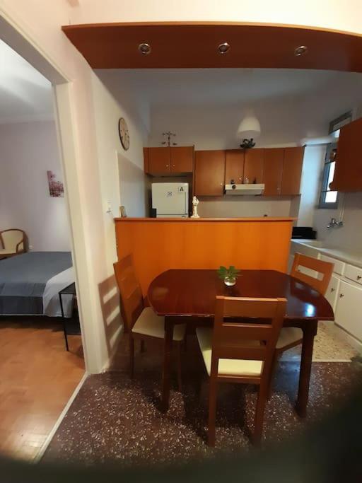Eleni'S House Near To Thisio Ateny Zewnętrze zdjęcie